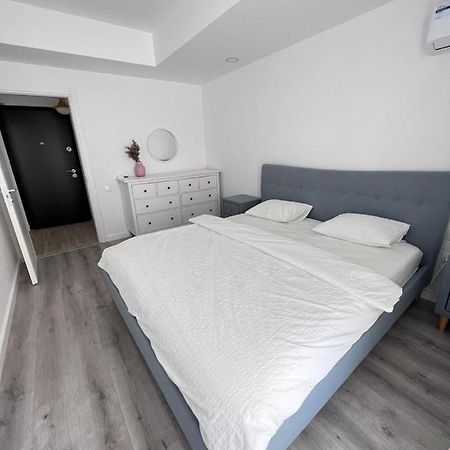 Stefanestii de Jos Cosmopolis Bliss: Your Home Away From Home מראה חיצוני תמונה