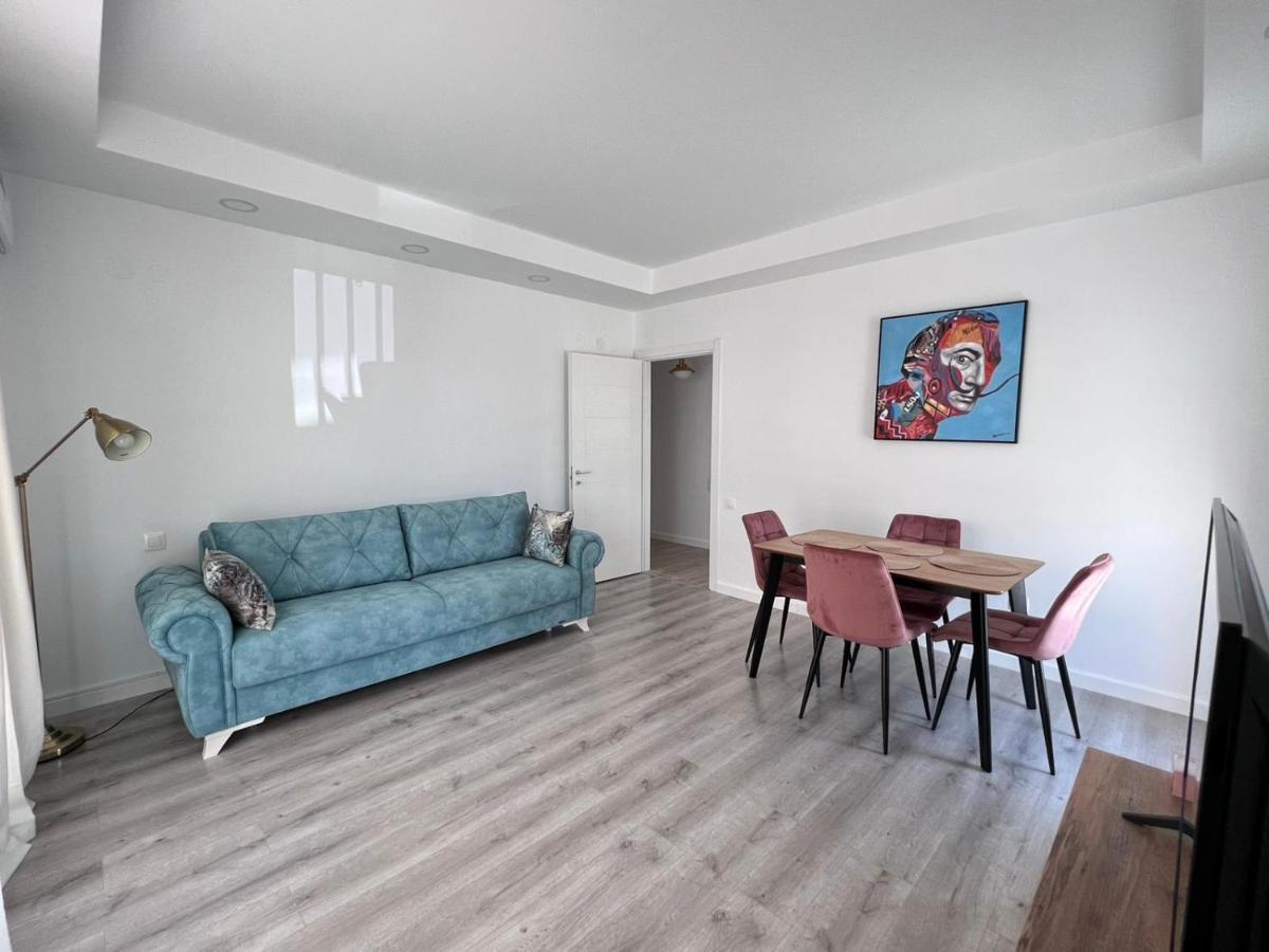 Stefanestii de Jos Cosmopolis Bliss: Your Home Away From Home מראה חיצוני תמונה